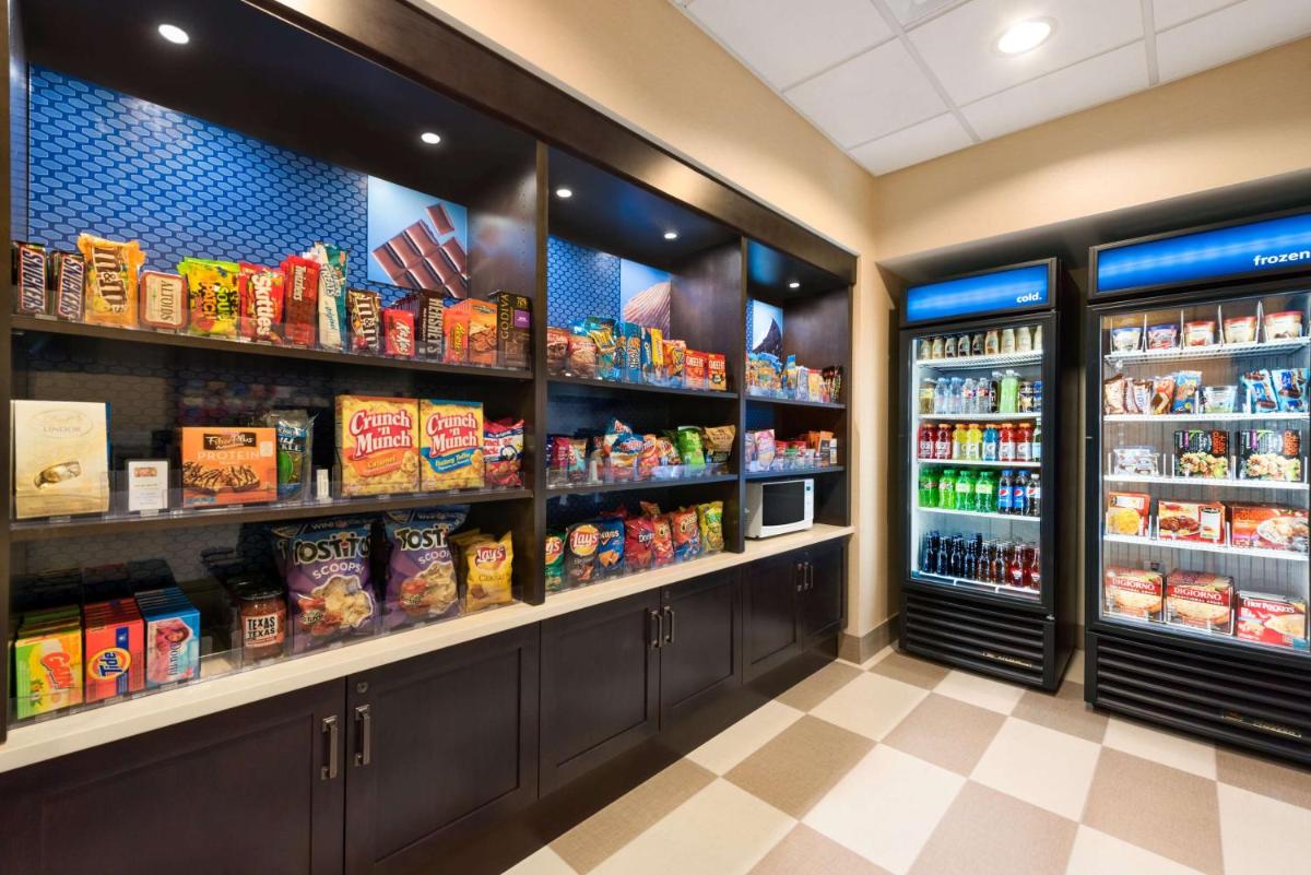 Hampton Inn & Suites Corpus Christi, TX - Housity