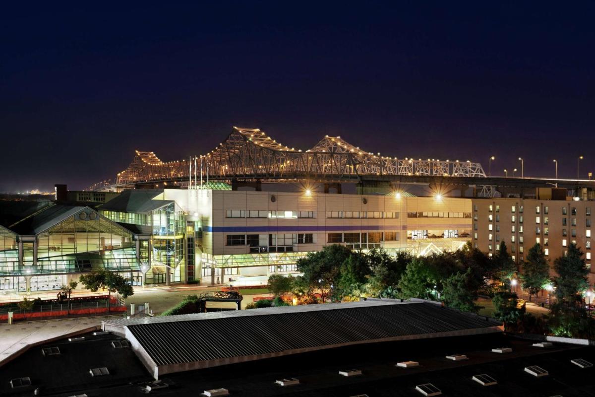 Hilton Garden Inn New Orleans Convention Center - Housity