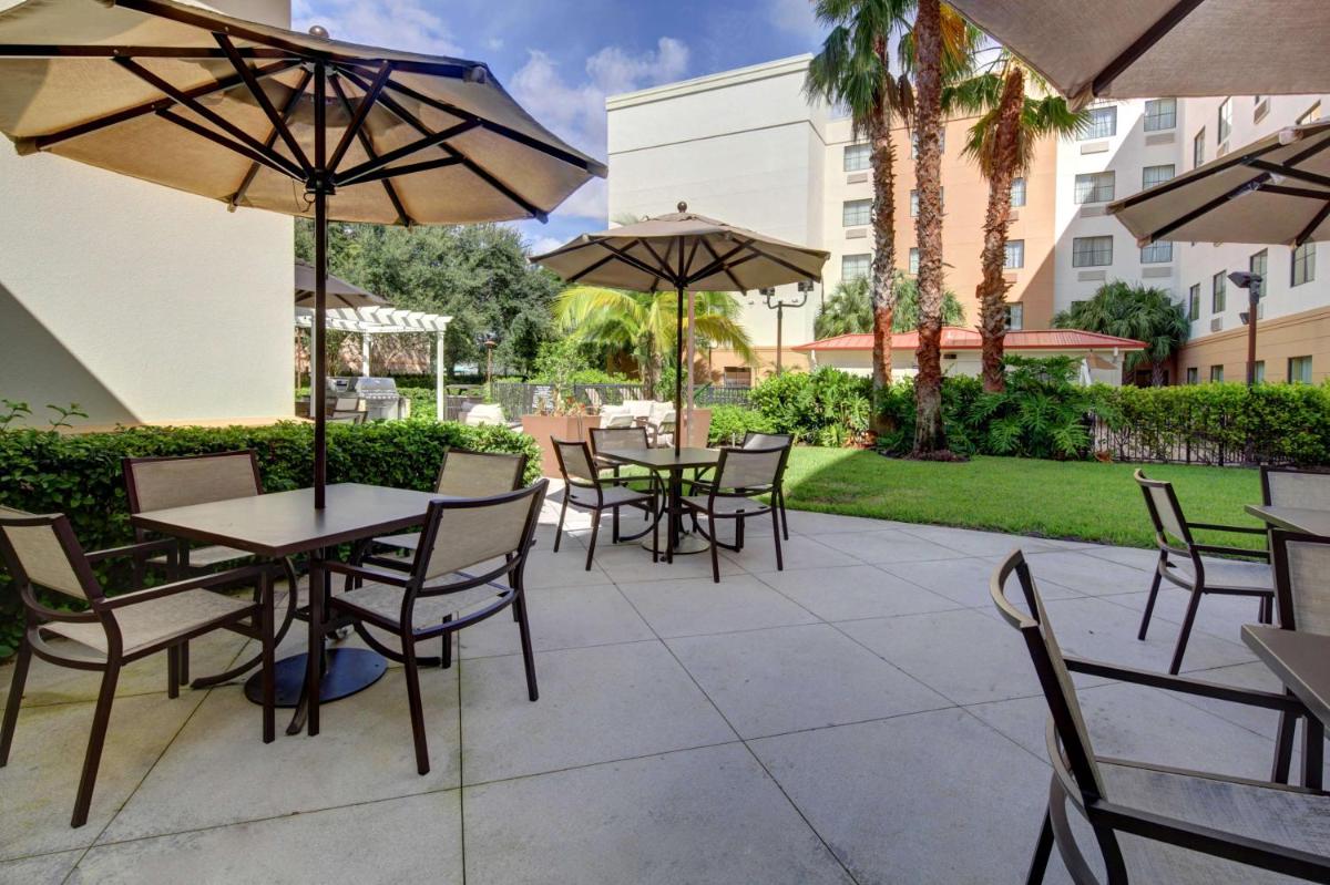 Homewood Suites by Hilton West Palm Beach - Housity