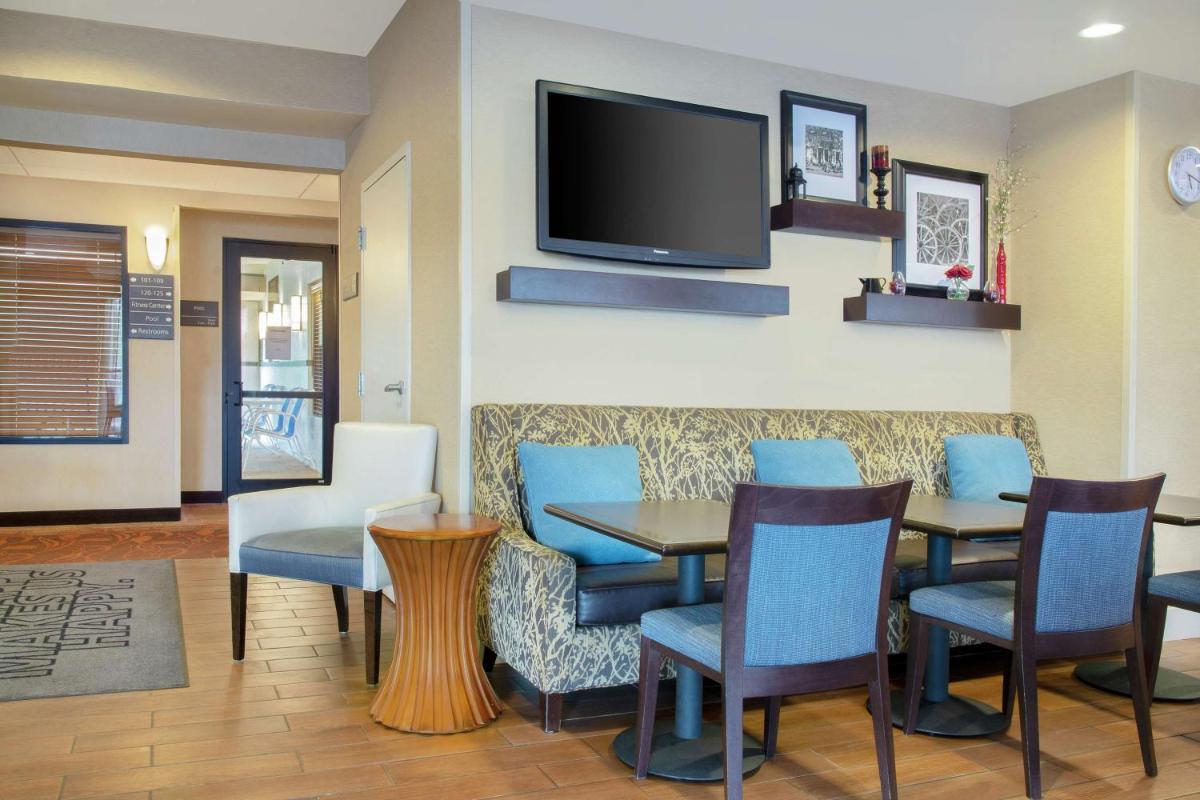 Hampton Inn Merrillville - Housity