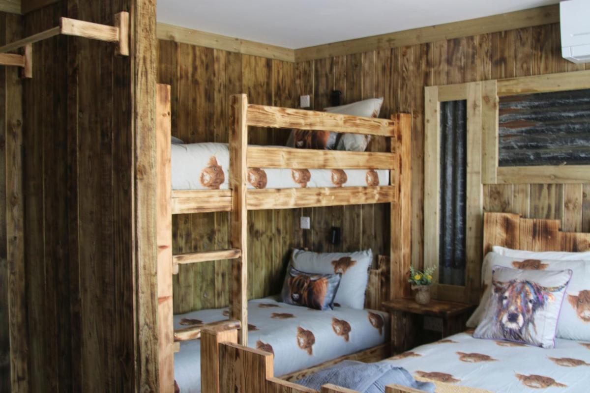 The Moo-tel at Bargoed Farm - Housity