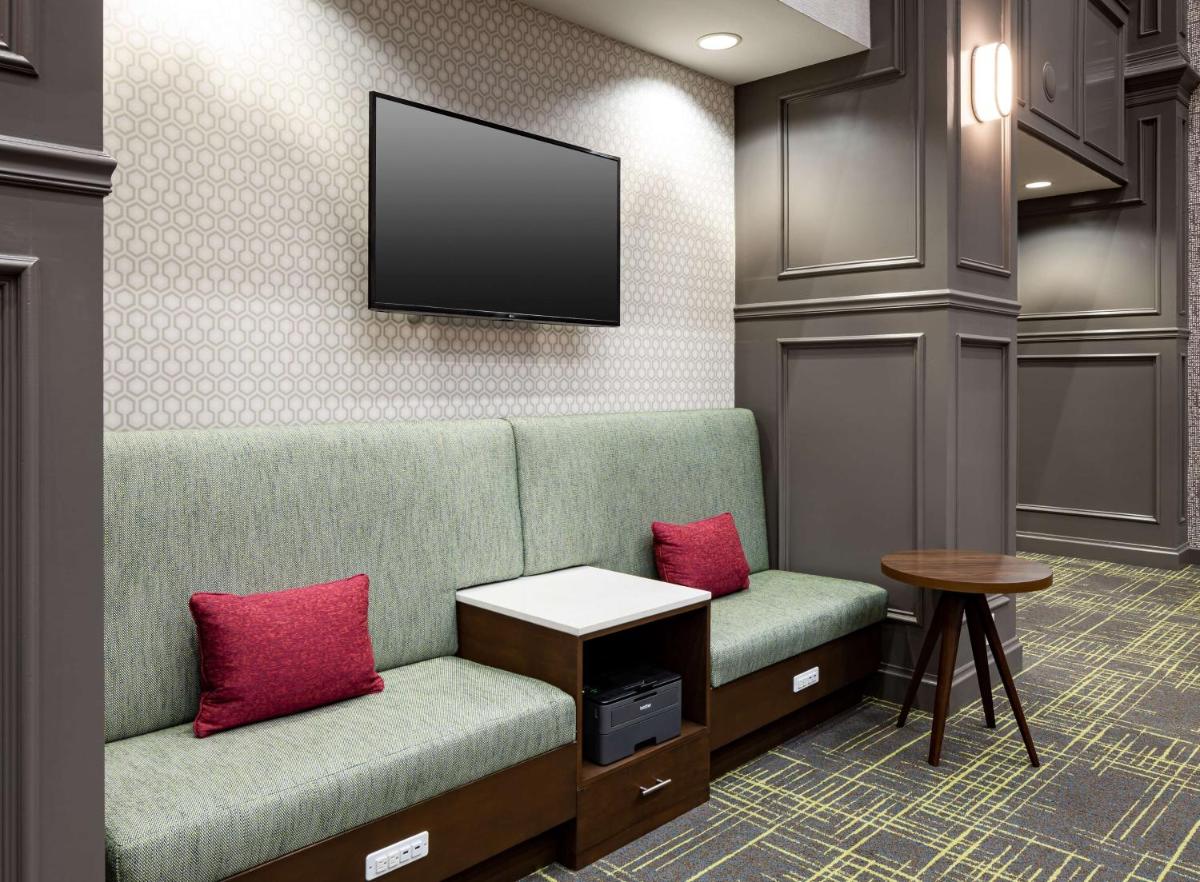 Hampton Inn & Suites Texarkana - Housity