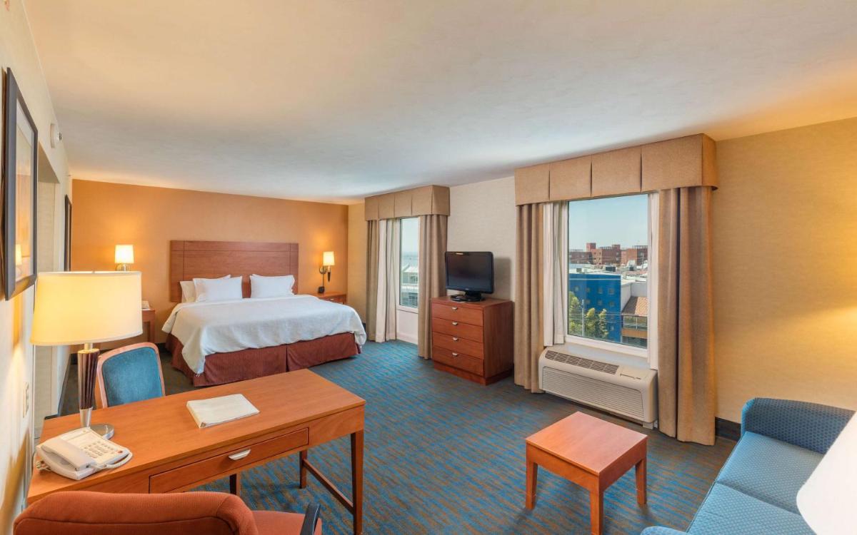 Hampton by Hilton Queretaro Tecnologico - Housity