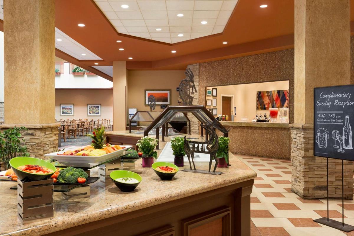 Embassy Suites by Hilton Albuquerque - Housity