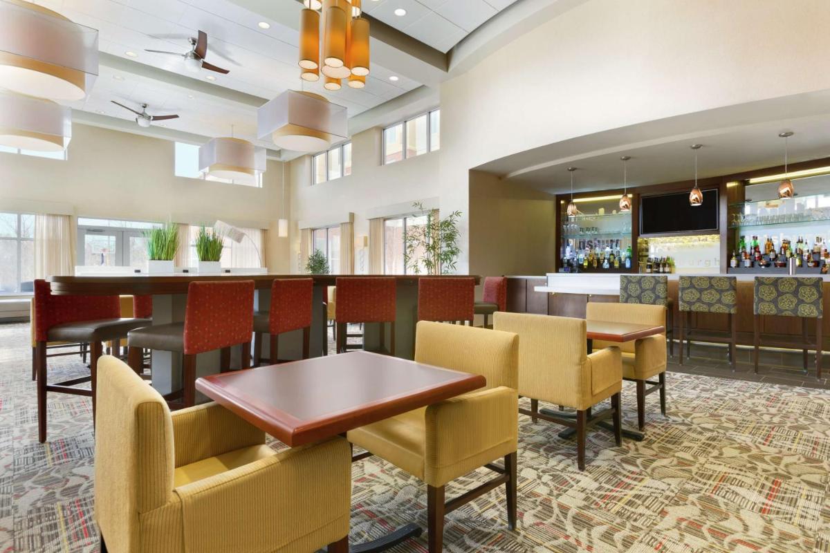 Homewood Suites by Hilton Pittsburgh Airport/Robinson Mall Area - Housity