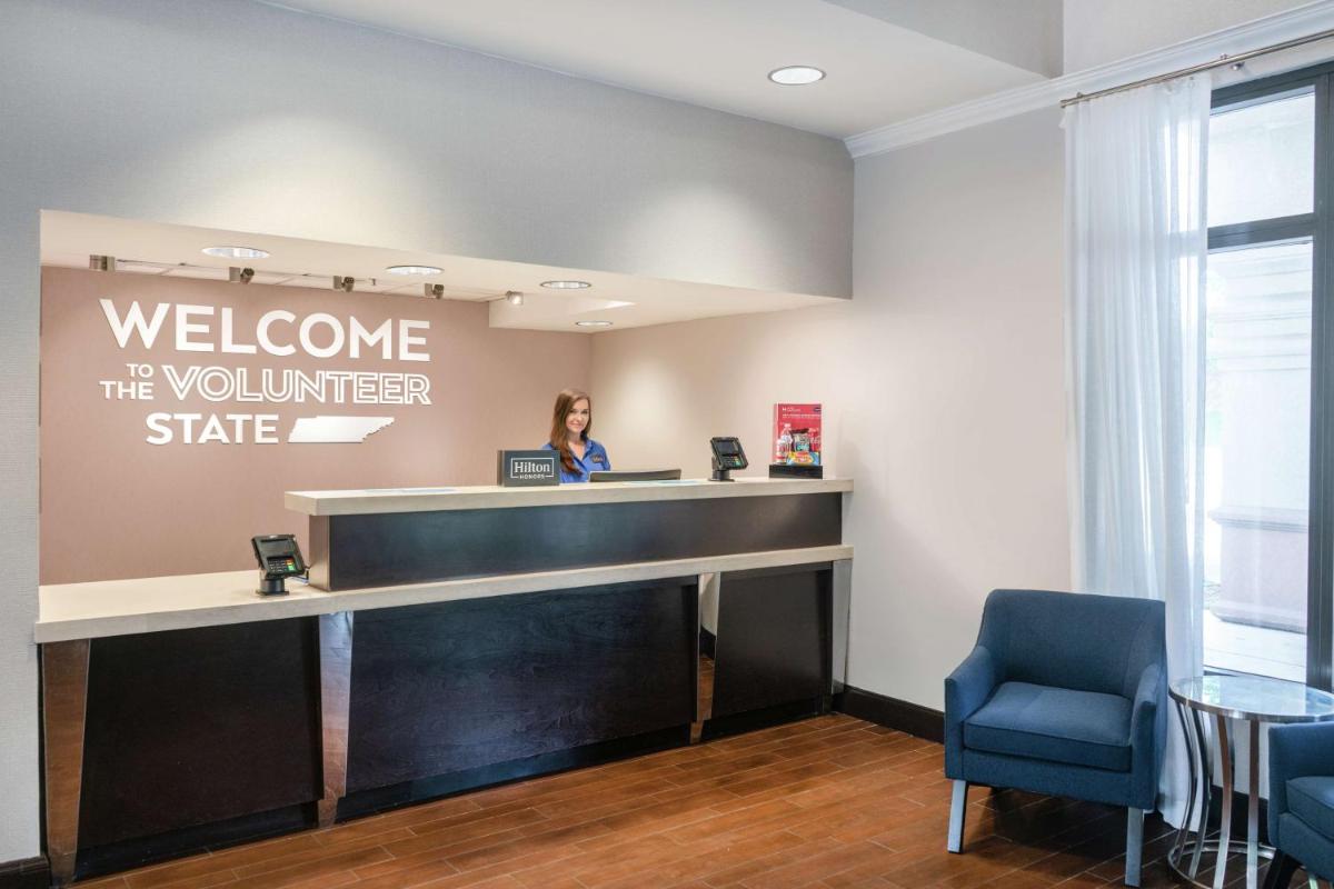 Hampton Inn & Suites Nashville Franklin - Housity