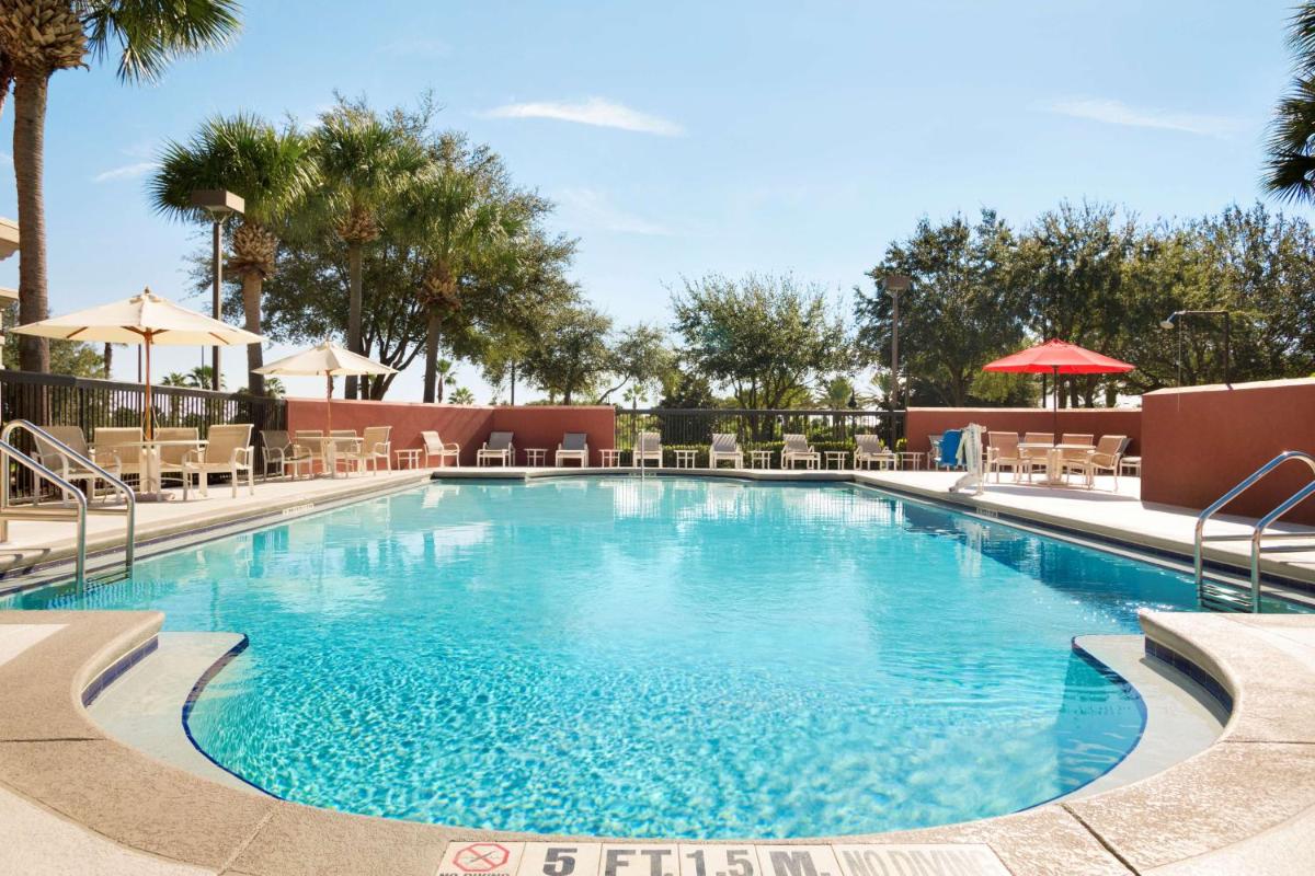 Hampton Inn Orlando-Convention Center International Drive Area - Housity