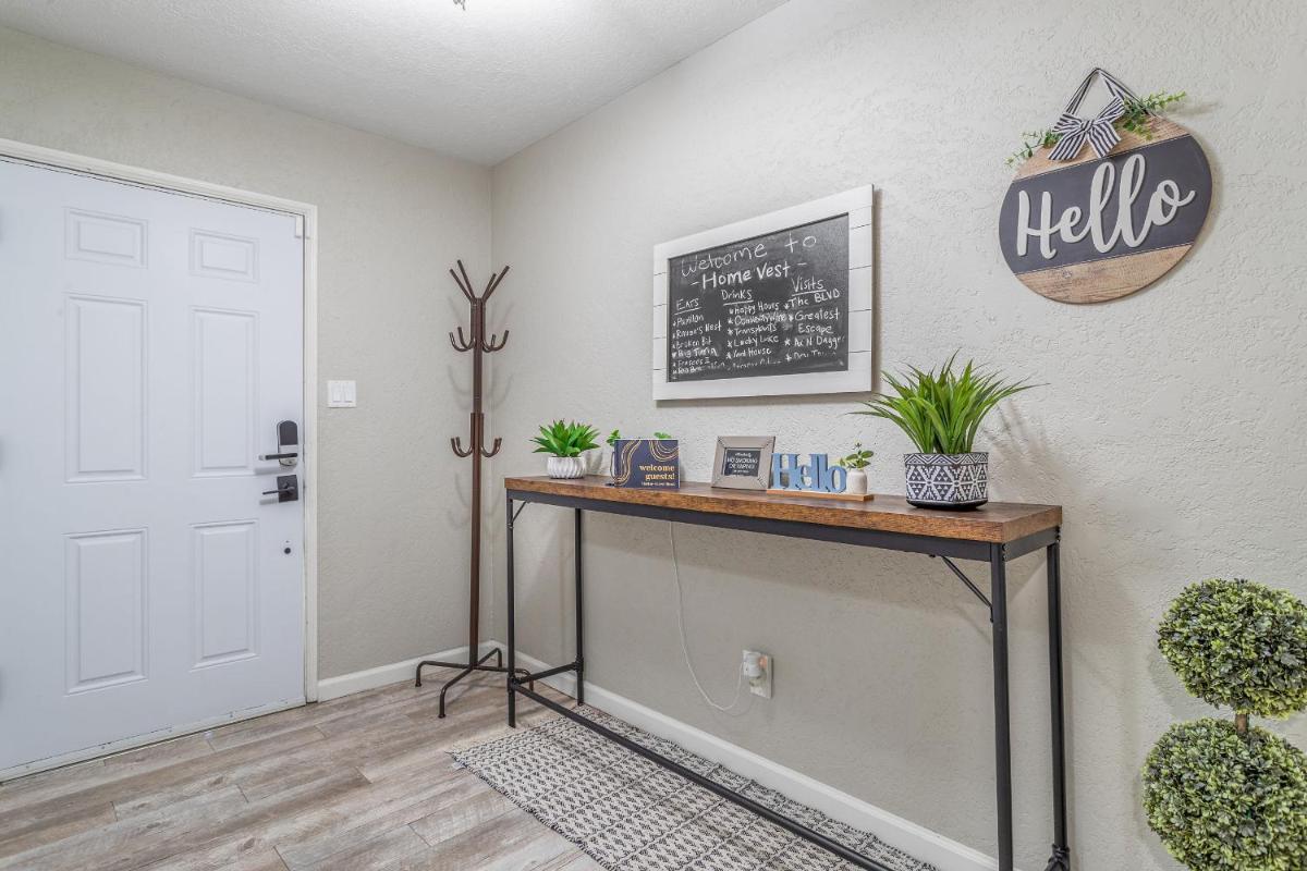 Home Vest - Housity