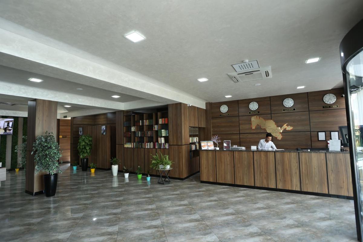 CHlNOR HOTEL - Hizvo