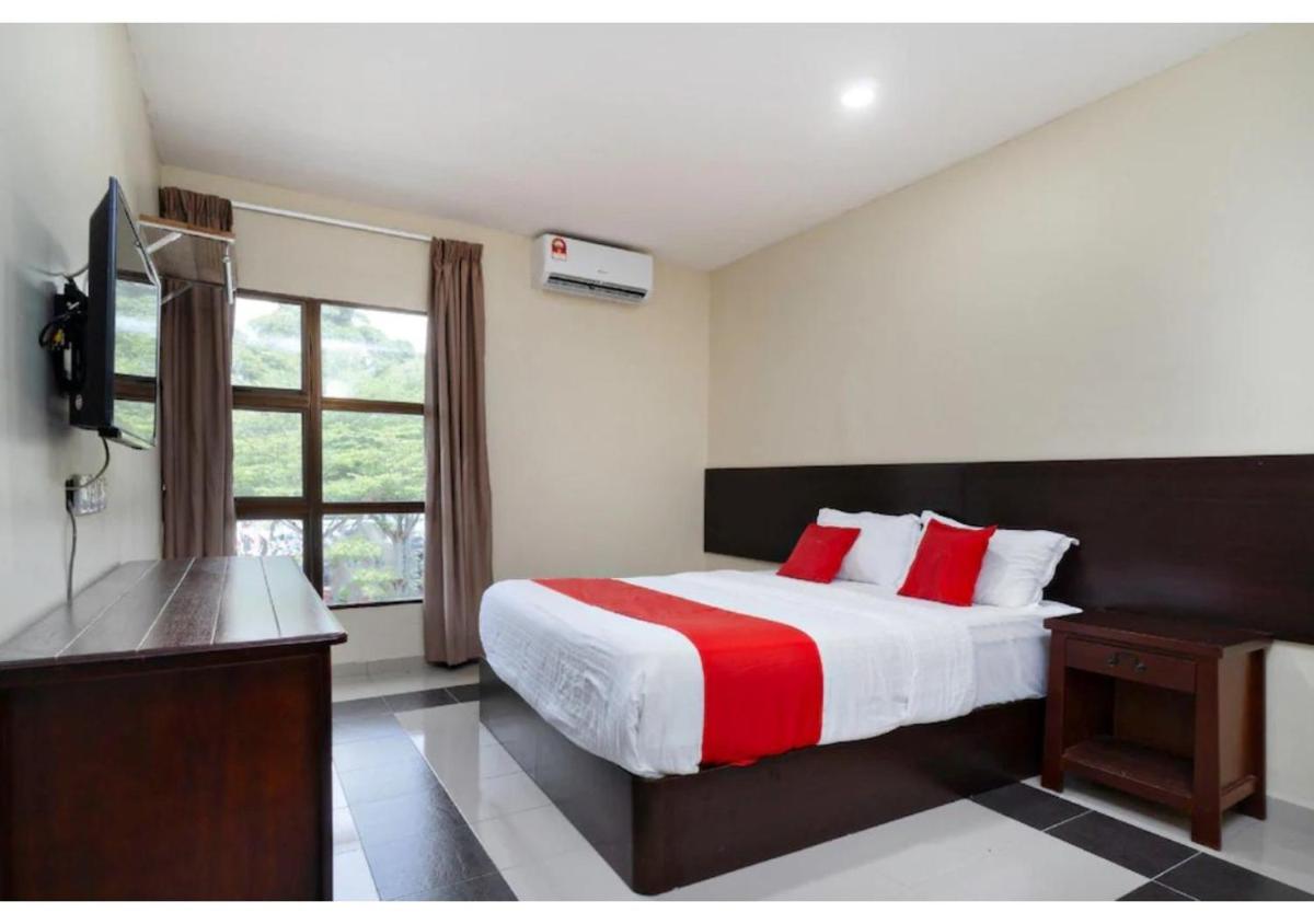 Manjung Inn Hotel - Housity