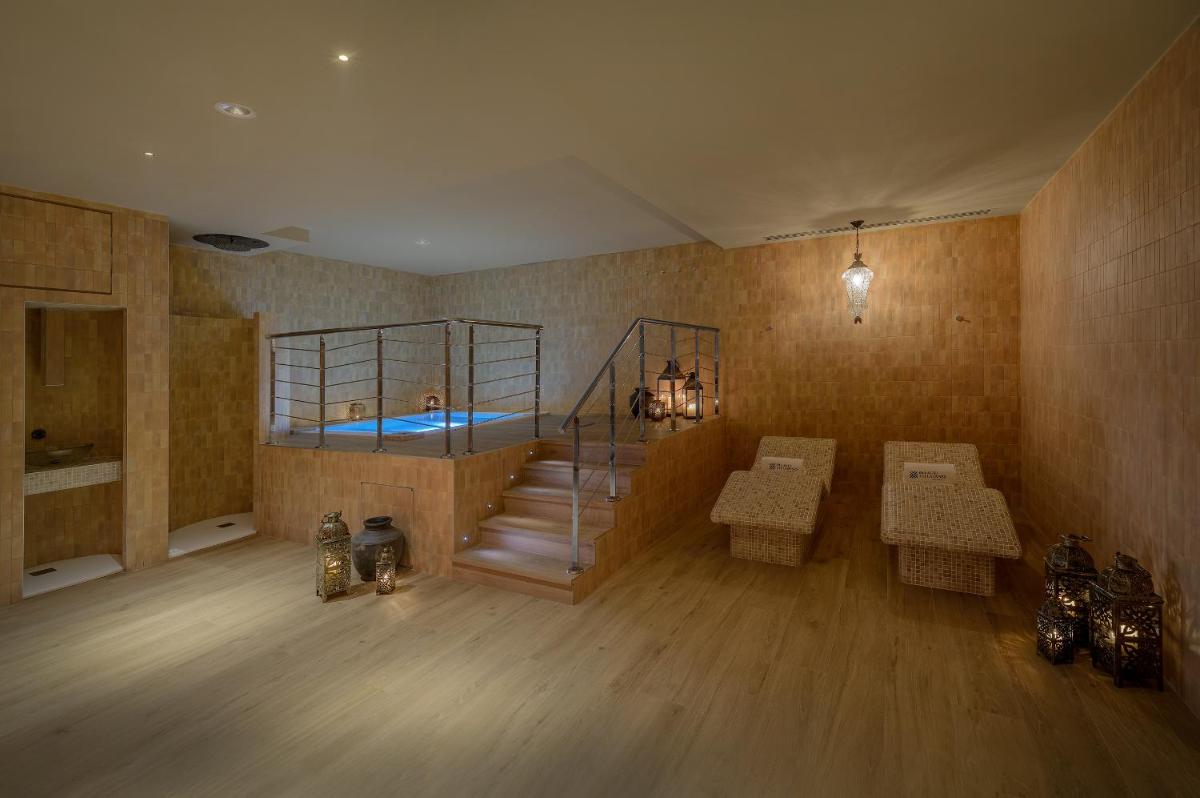 Imagen de la galería de CoolRooms Palacio Villapanés 5 GL, en Sevilla