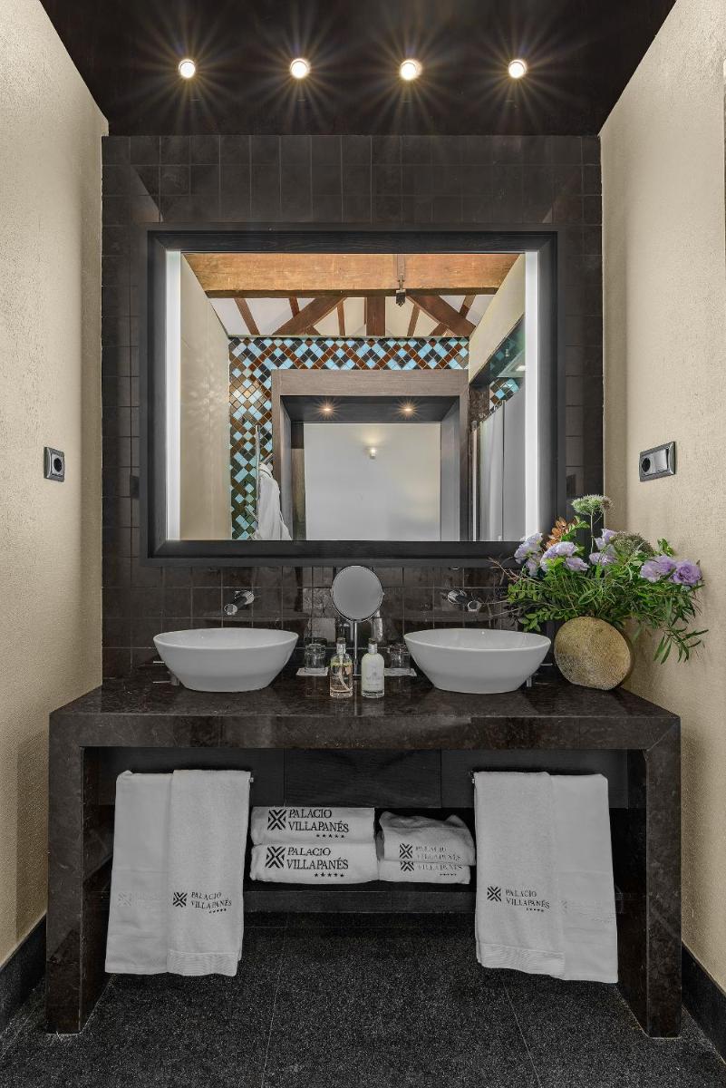 Imagen de la galería de CoolRooms Palacio Villapanés 5 GL, en Sevilla