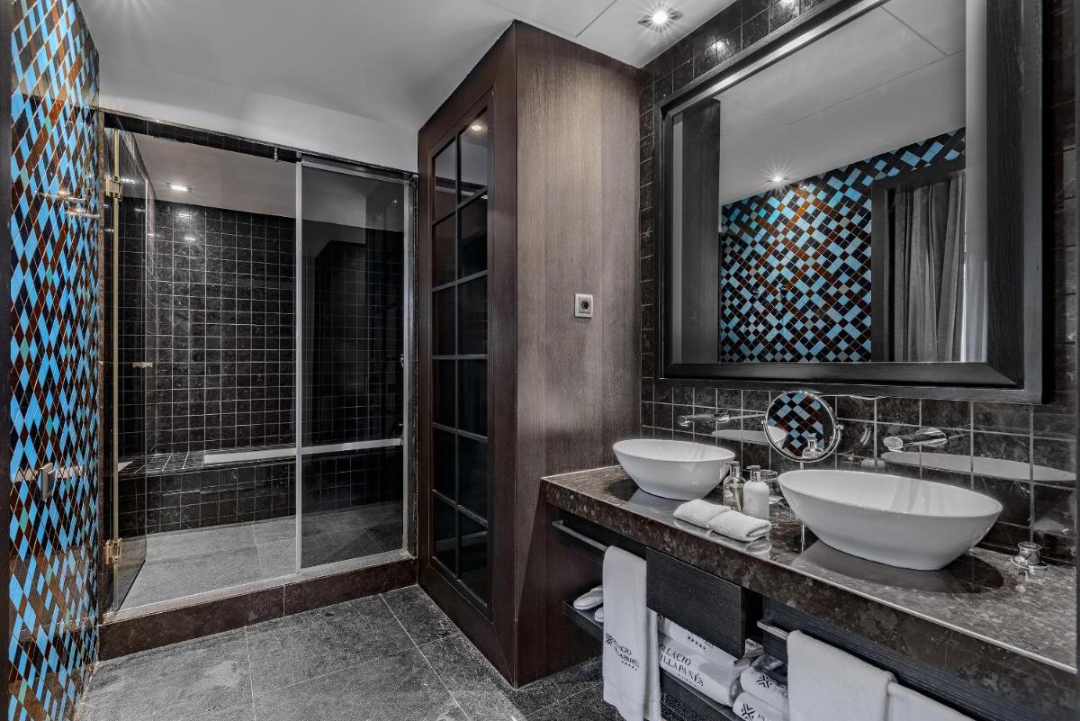 Un baño de CoolRooms Palacio Villapanés 5 GL