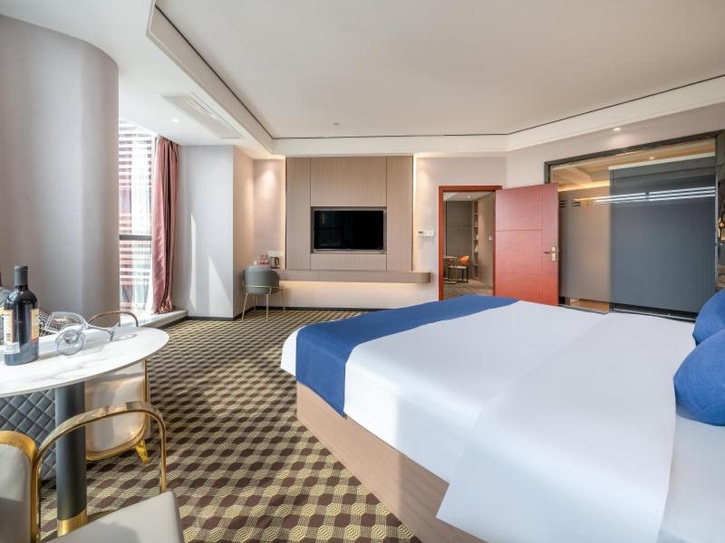 GreenTree Inn Yulin Hongjin Markey Yide - Housity