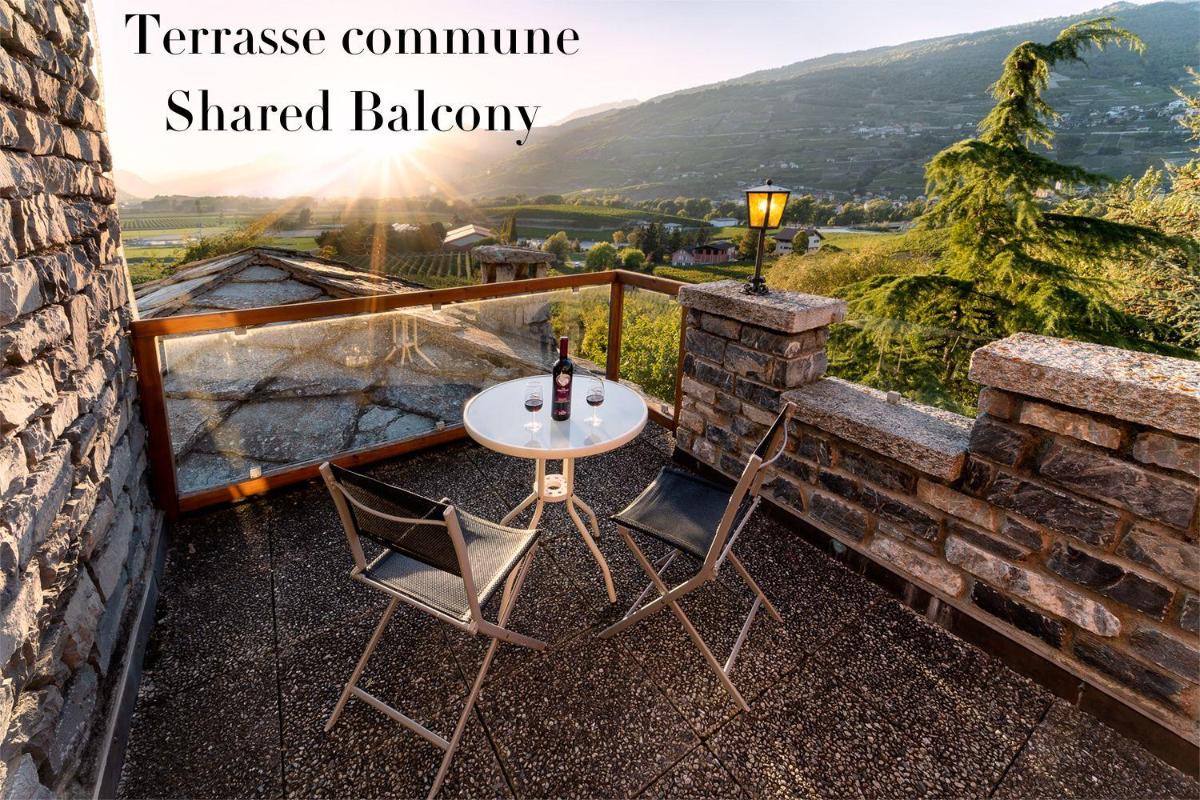 Castel de Daval - Housity