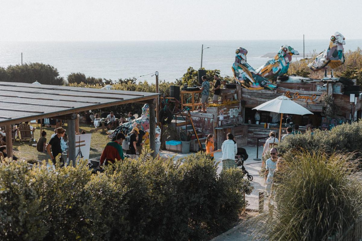 Os clientes hospedados em You and the sea