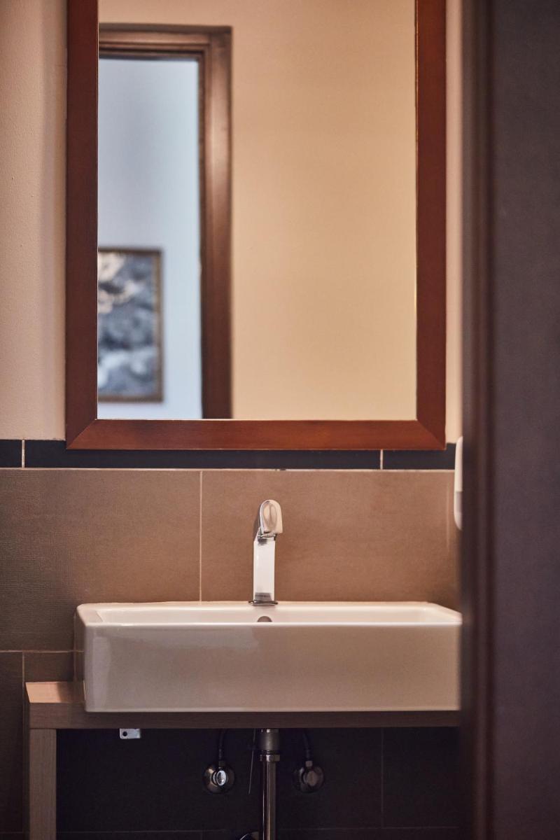 Un baño de Silken Ordesa