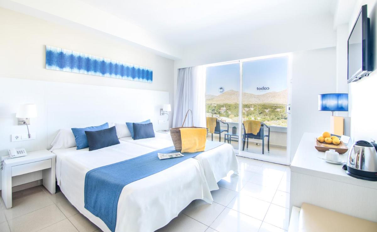 Cama o camas de una habitación en Cabot Pollensa Park Spa