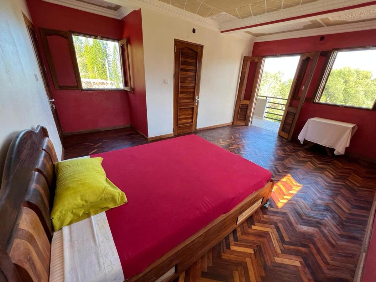 Cross Road Ankoba beach - Housity