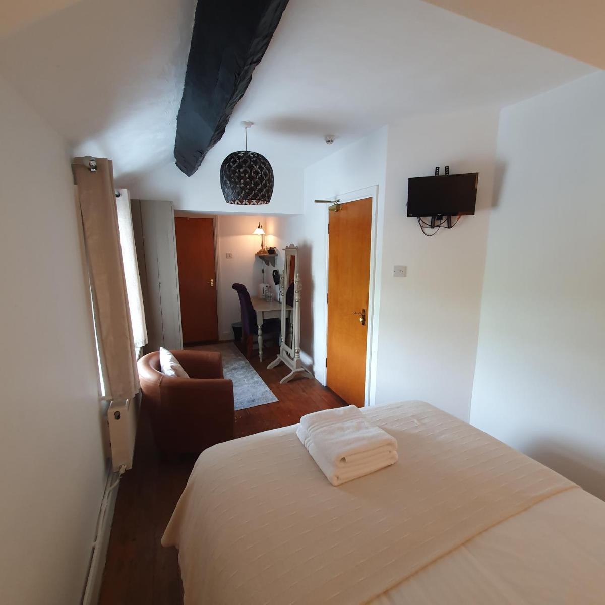 The Moorcock Inn - Housity