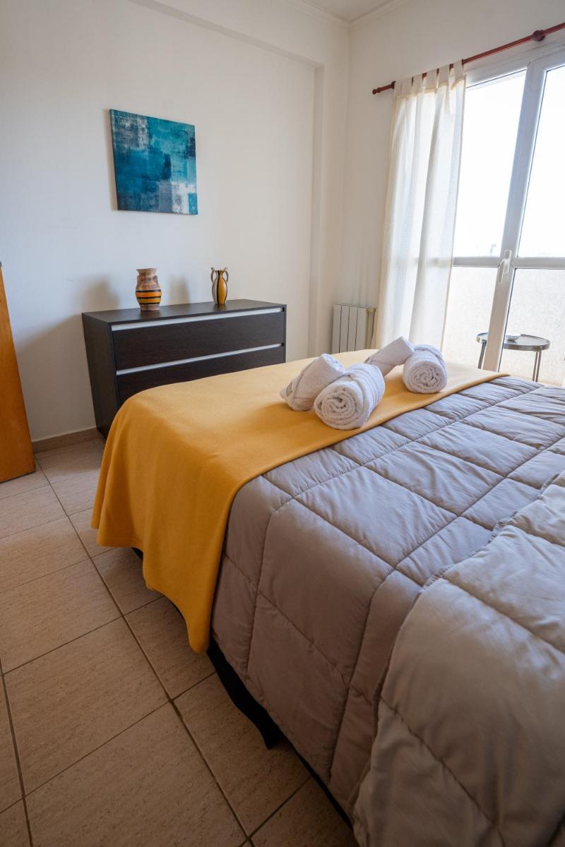 SANTA GENOVEVA 1 DORMiTORIO CON EXCELENTES VISTAS A LA CIUDAD DE NEUQUEN - Housity