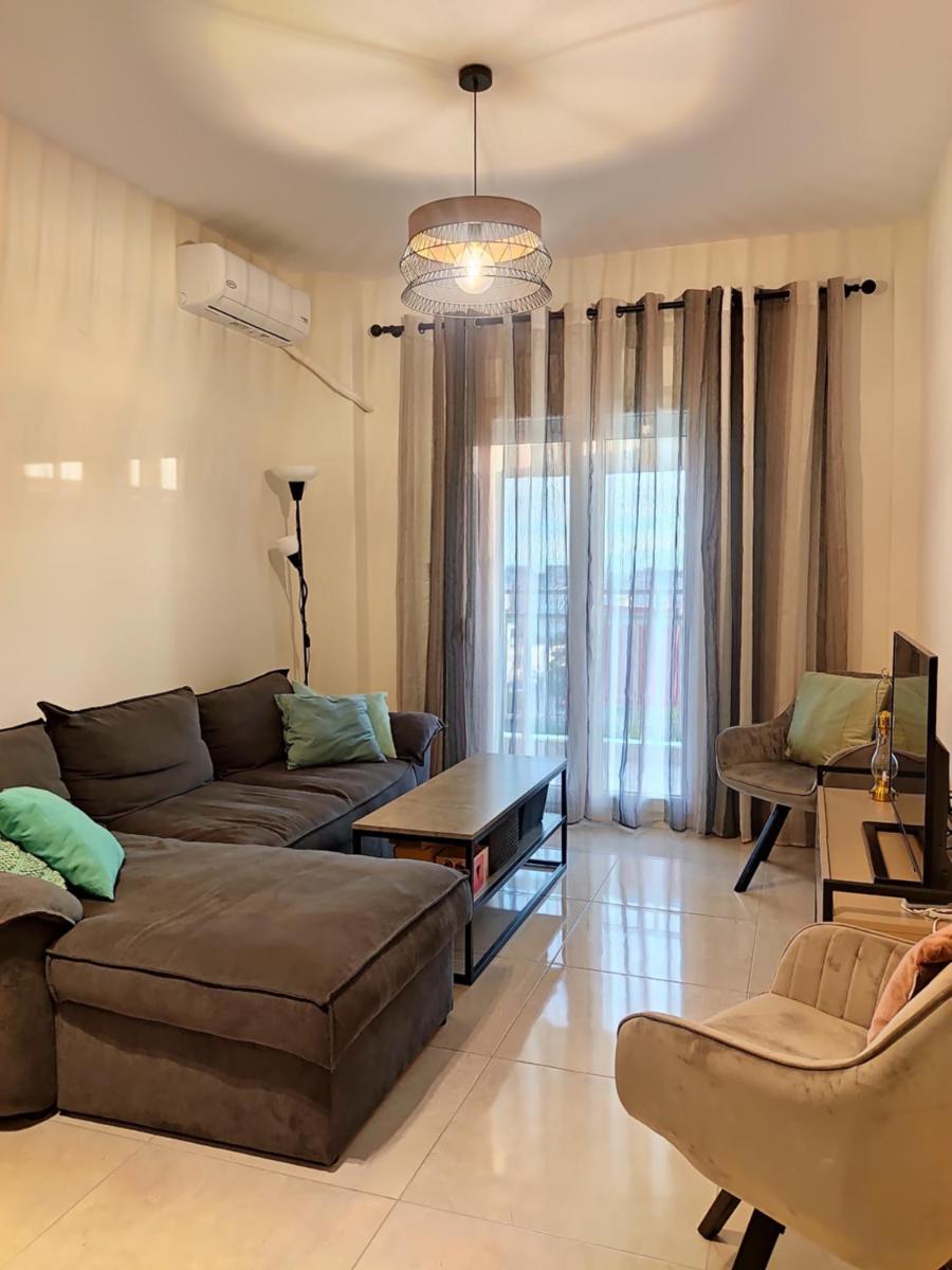 City panorama + free street parking - Housity