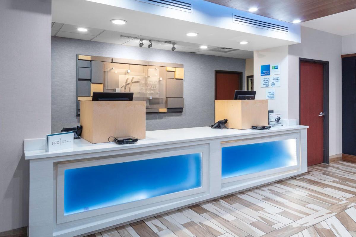 Holiday Inn Express & Suites Roanoke Rapids by IHG - Housity