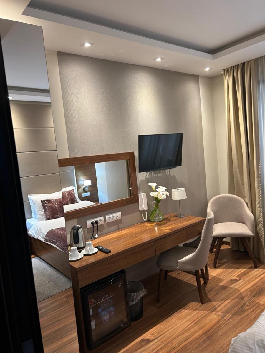 NV Luxury Suites & Spa - Housity