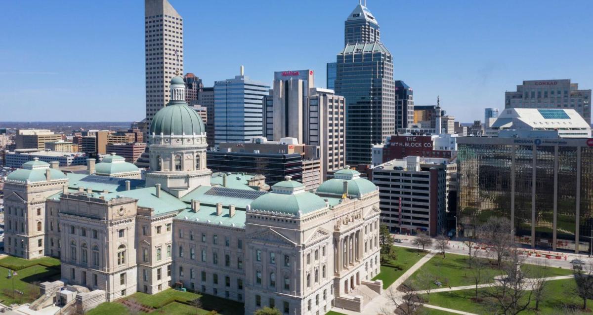 Hilton Indianapolis Hotel & Suites - Housity
