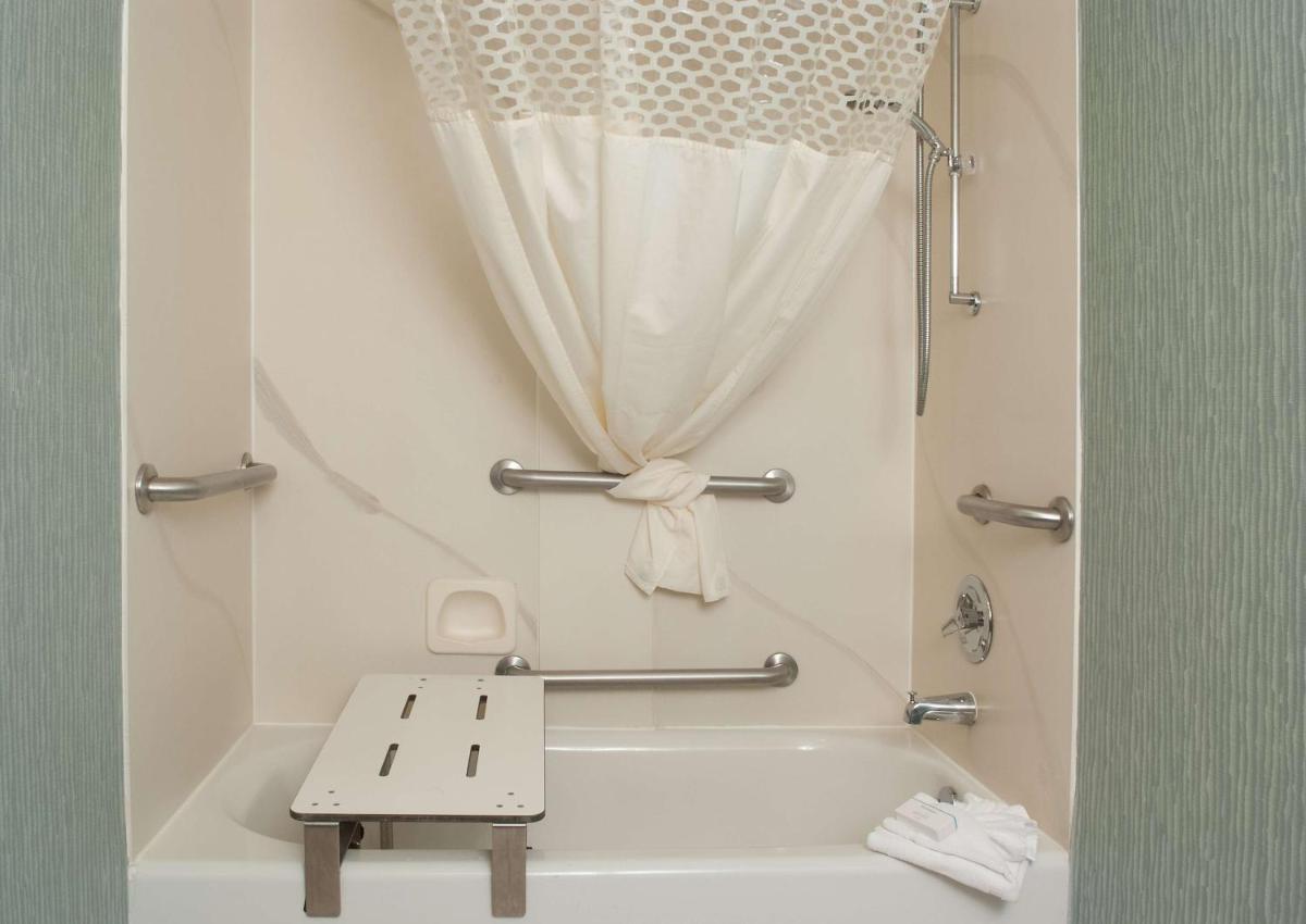 Hampton Inn Atlanta-North Druid Hills - Housity