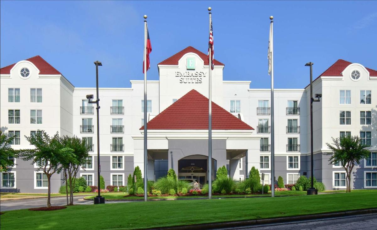 Embassy Suites by Hilton Atlanta Airport - Housity