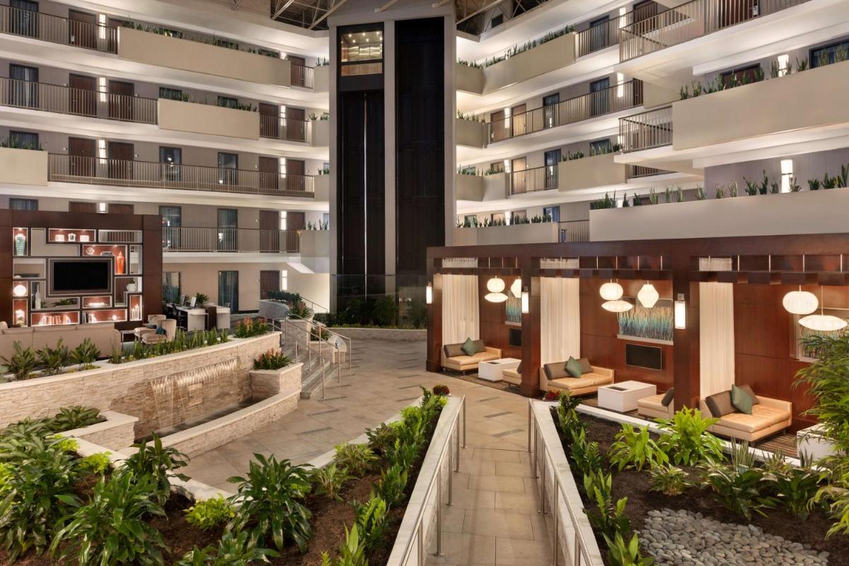 Embassy Suites by Hilton Atlanta Airport - Housity