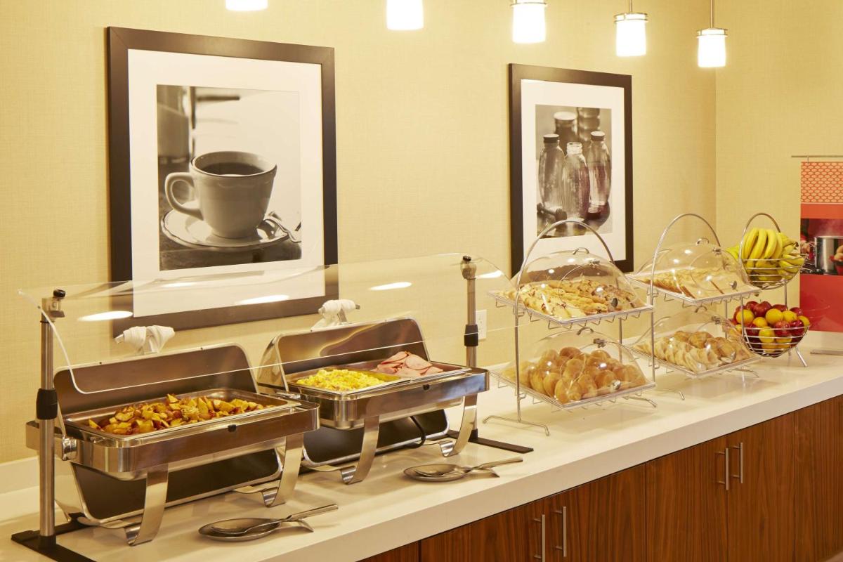 Hampton Inn San Diego Mission Valley - Housity
