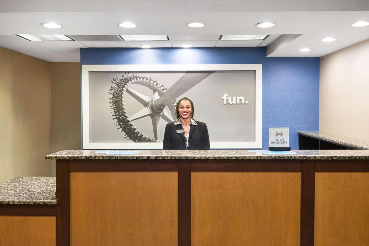 Hampton Inn Atlanta Perimeter Center - Housity