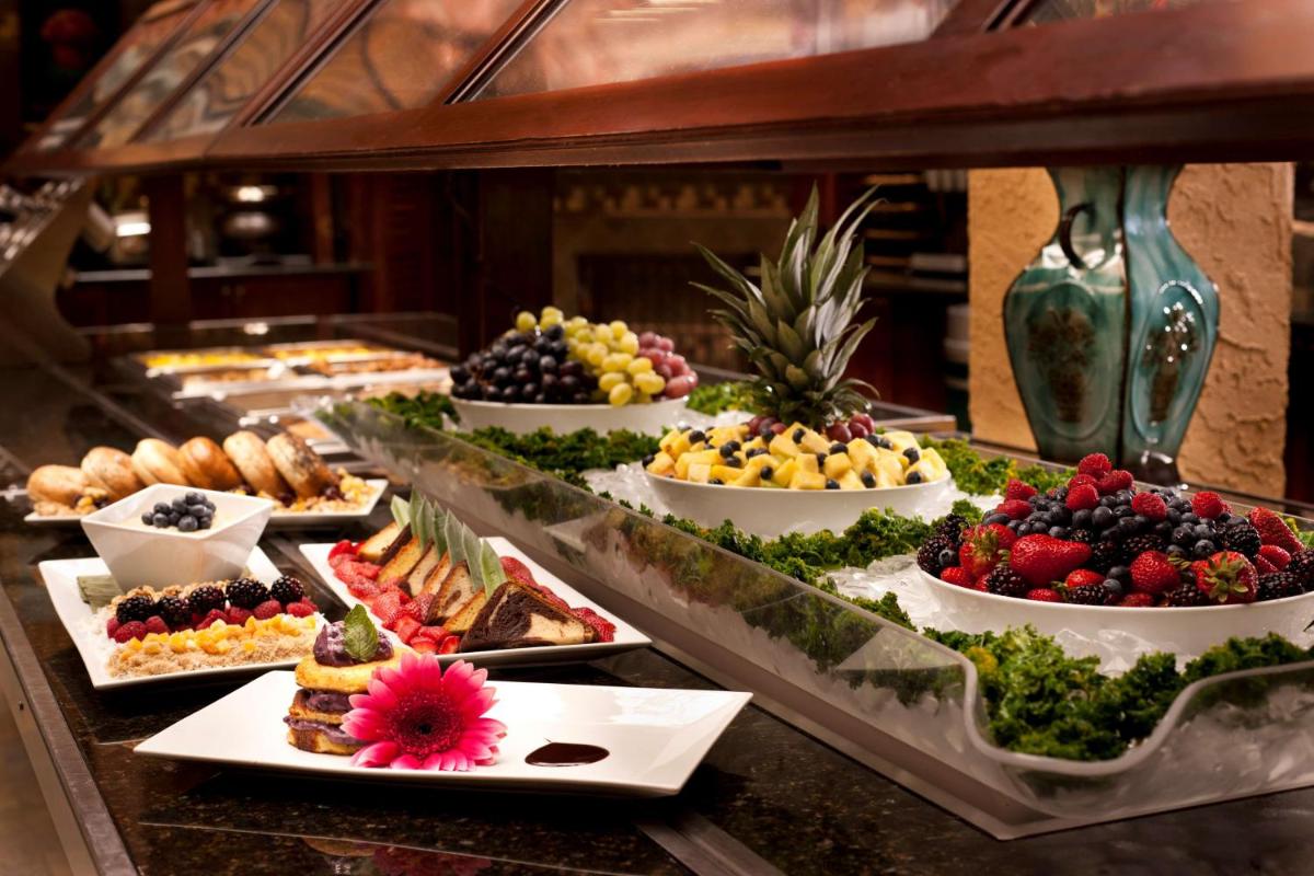 Embassy Suites Lubbock - Housity