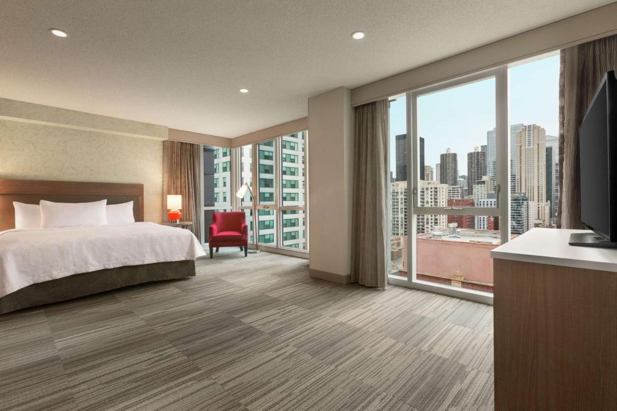 Home2 Suites By Hilton Chicago River North - Housity