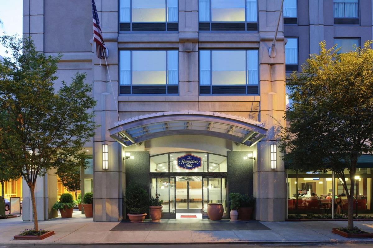 Hampton Inn Philadelphia Center City-Convention Center - Housity
