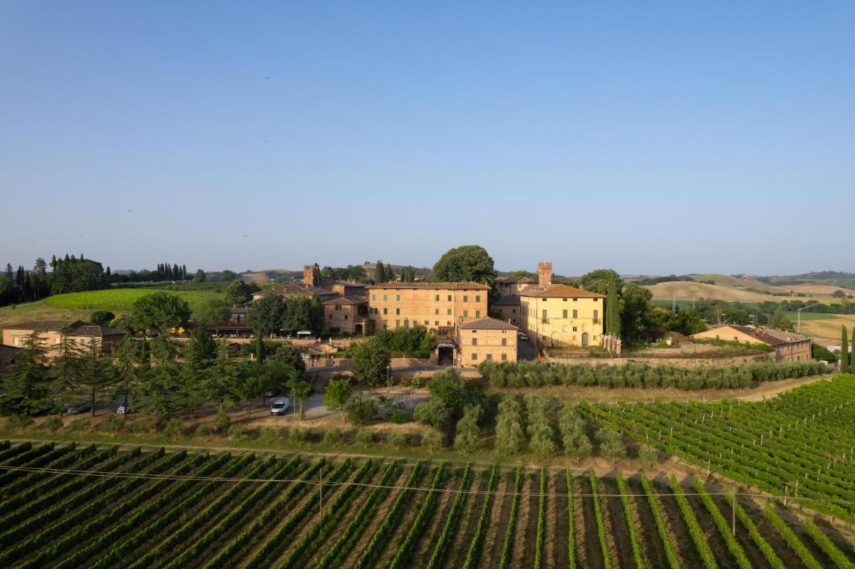 Hotel Ristorante Borgo Antico - Housity