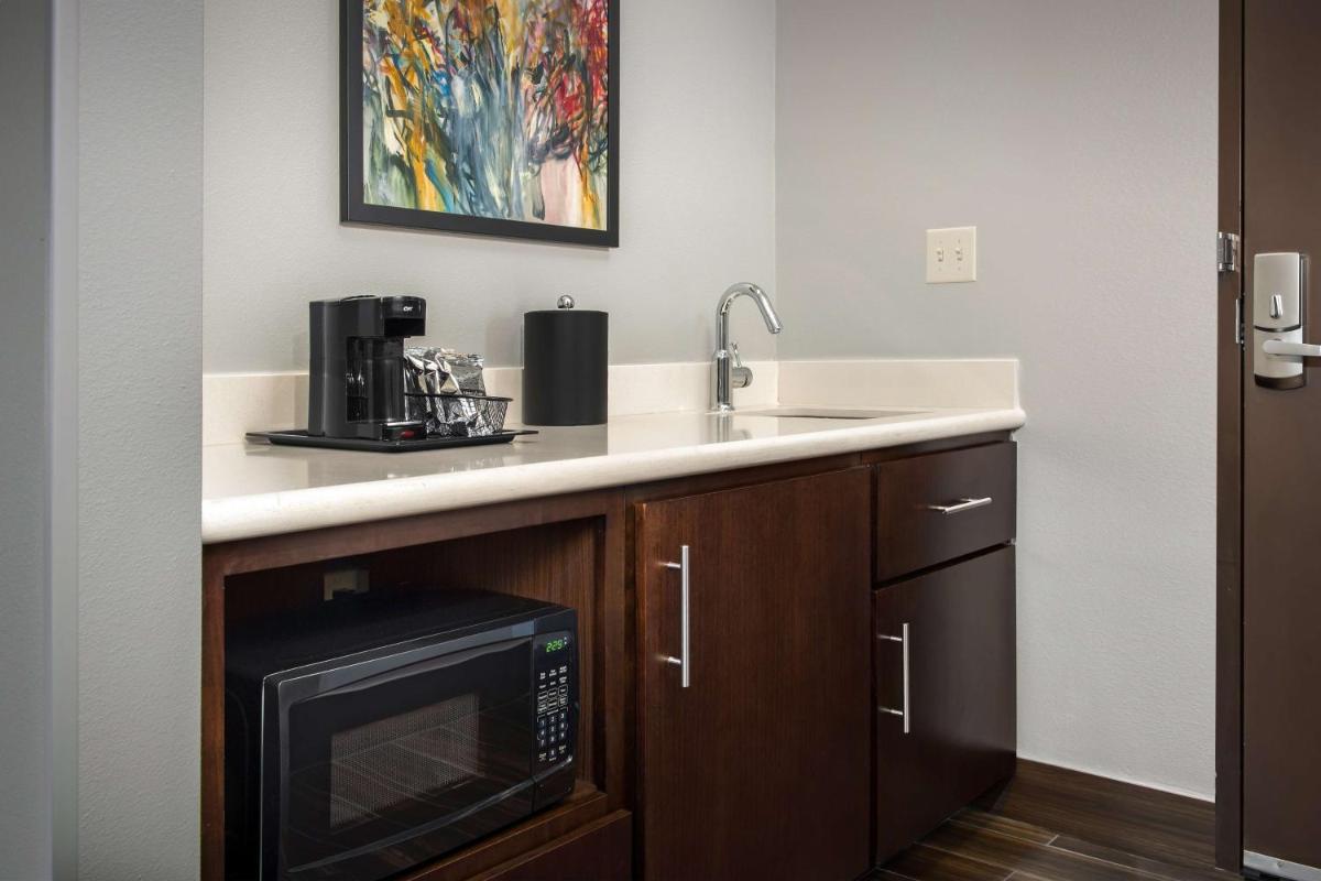 Suitetrails - Hampton Inn & Suites Portland/Hillsboro-Evergreen Park