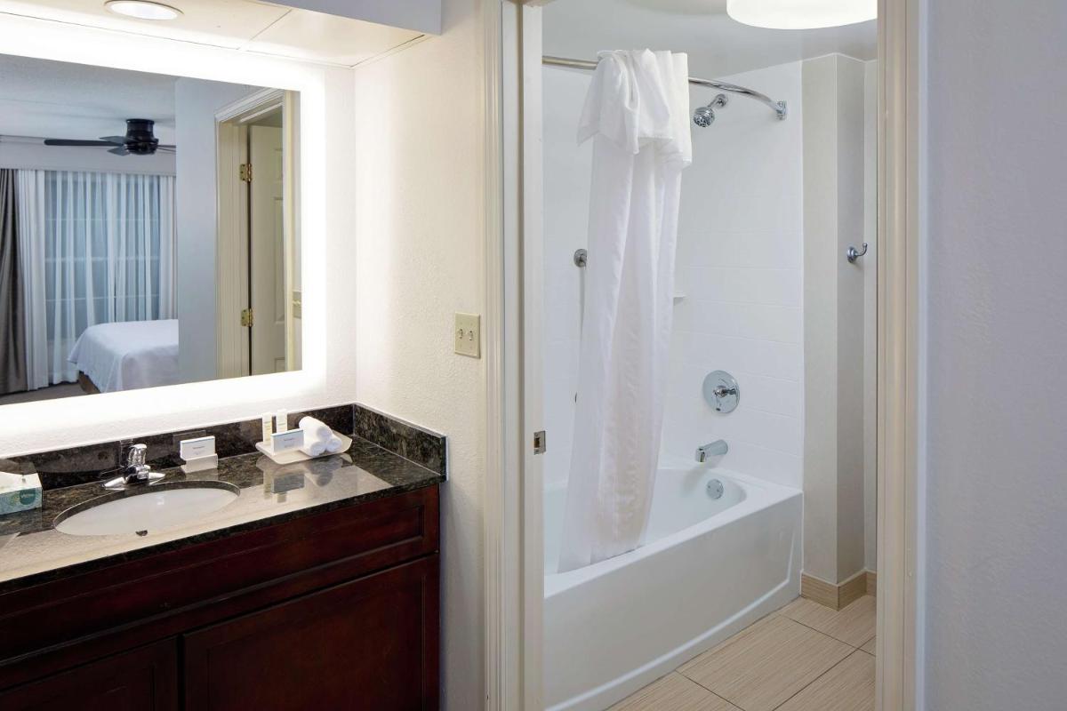 Homewood Suites by Hilton - Boston/Billerica-Bedford - Housity