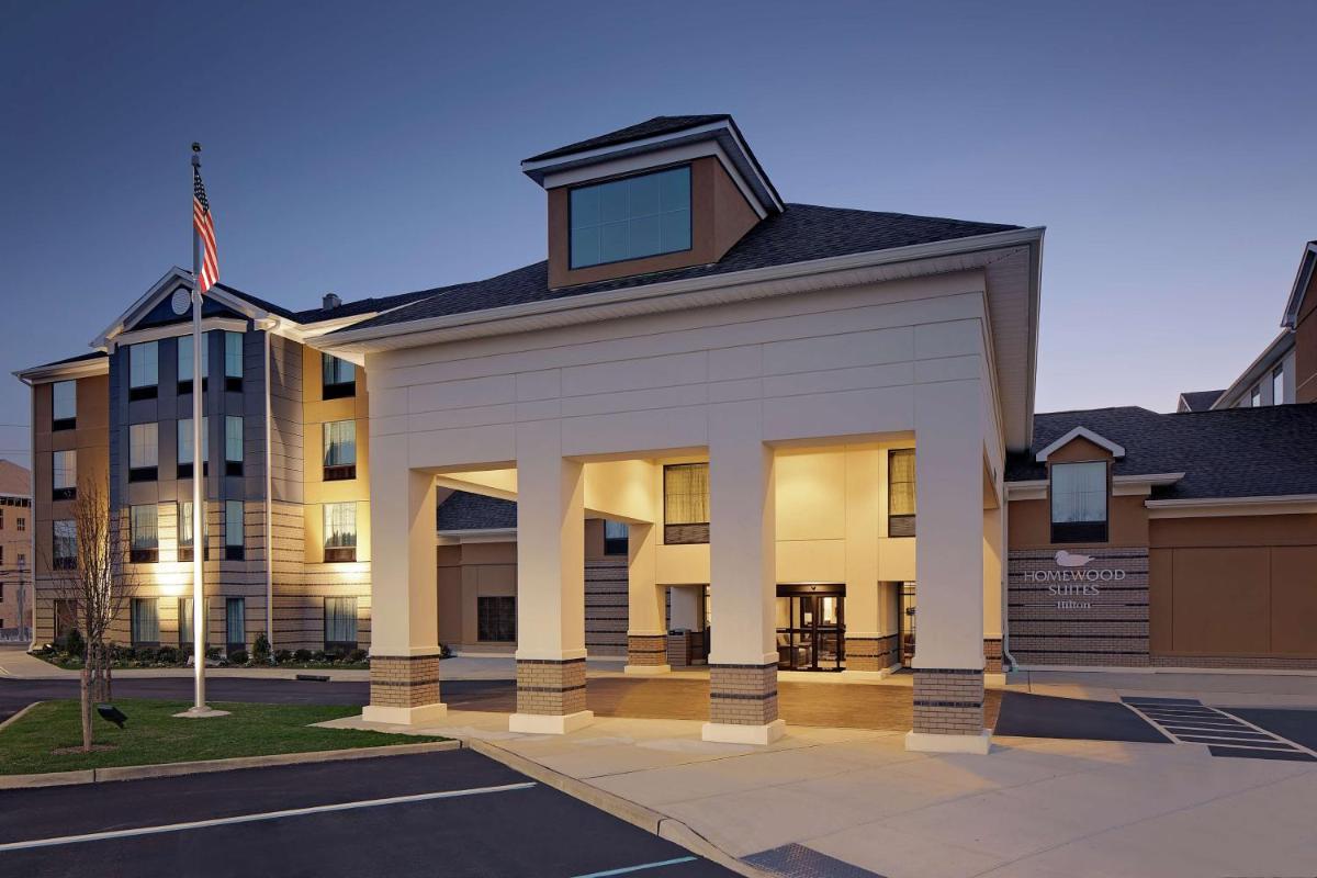Homewood Suites By Hilton Ronkonkoma - Housity
