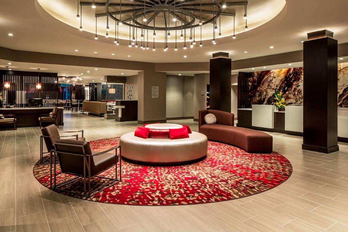 DoubleTree by Hilton Hotel Largo Washington DC - Housity