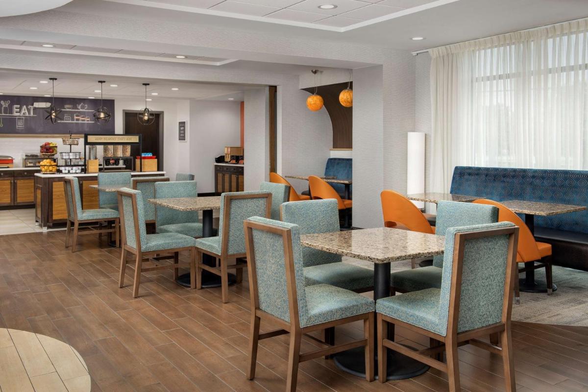 Hampton Inn Knoxville Clinton I-75 - Housity