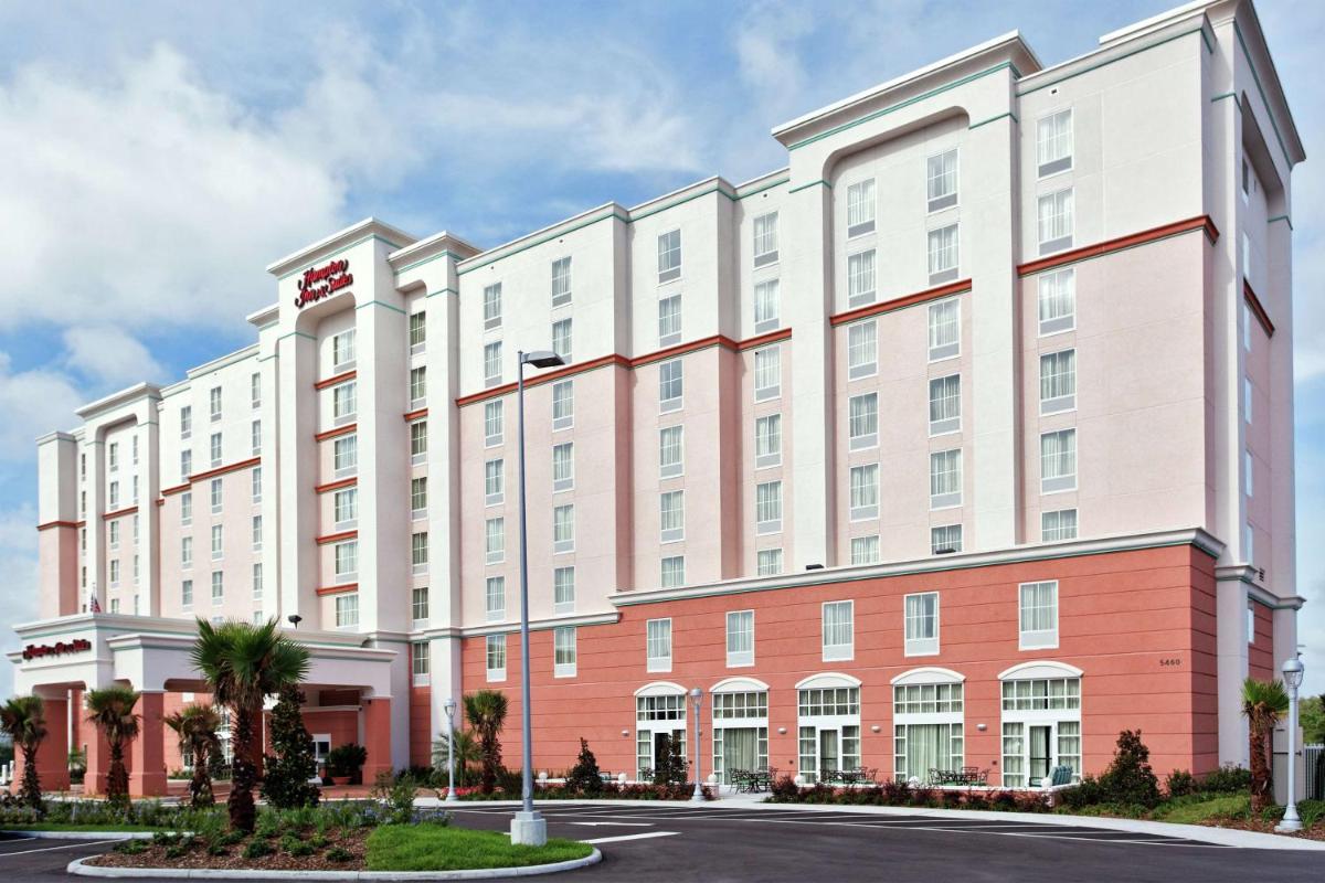 Hampton Inn & Suites Orlando Airport at Gateway Village - Housity
