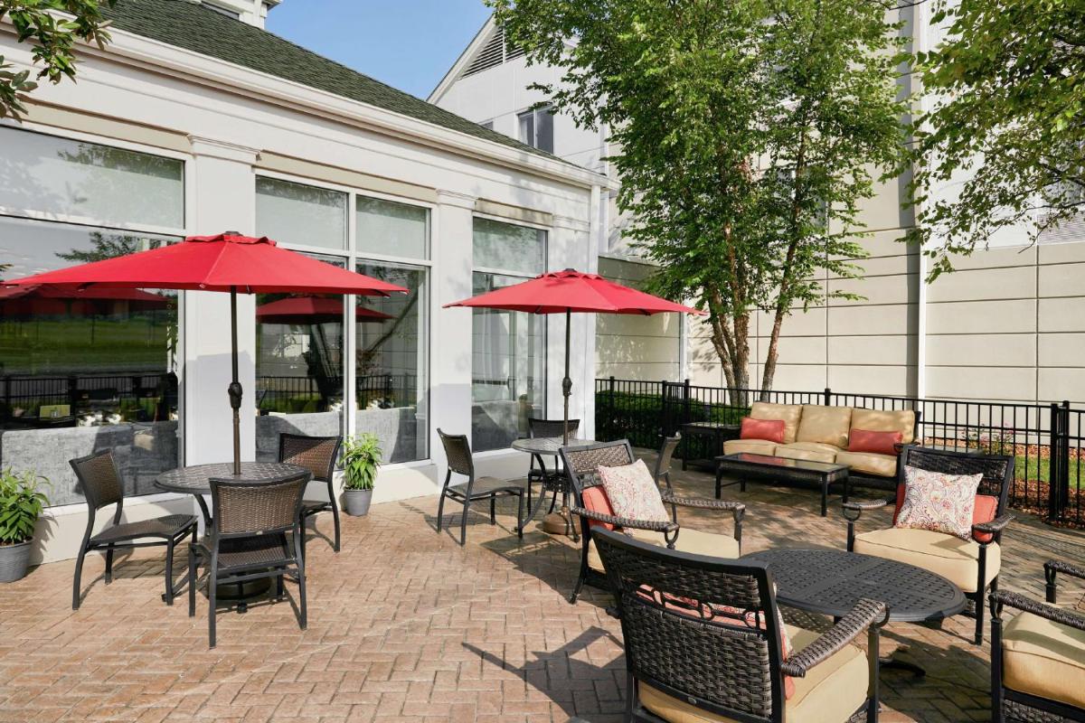 Hilton Garden Inn Cincinnati Northeast - Housity
