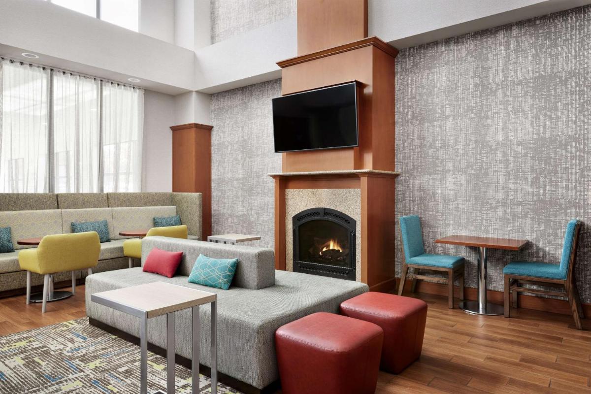 Hampton Inn & Suites West Haven - Housity