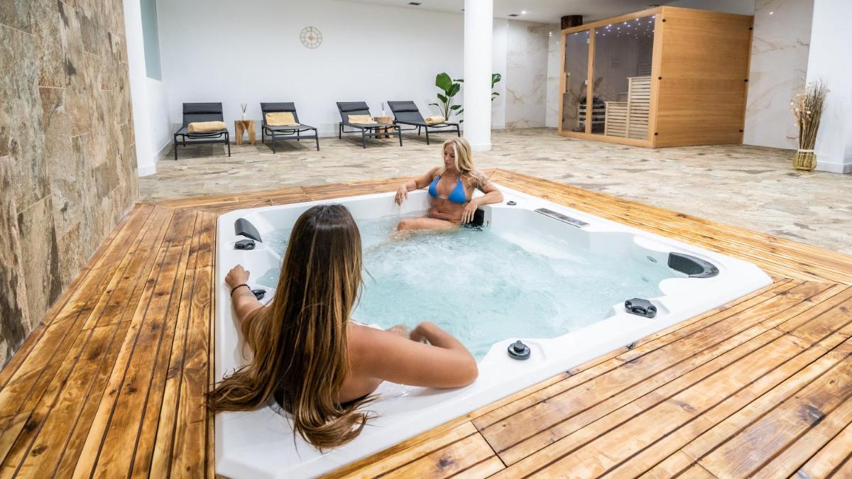 Clientes alojados en Hotel Ecolife Tenerife