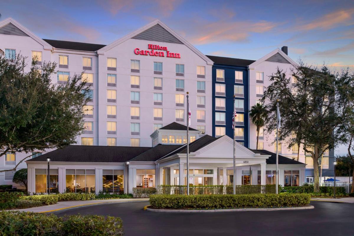 Hilton Garden Inn Orlando at SeaWorld - Housity