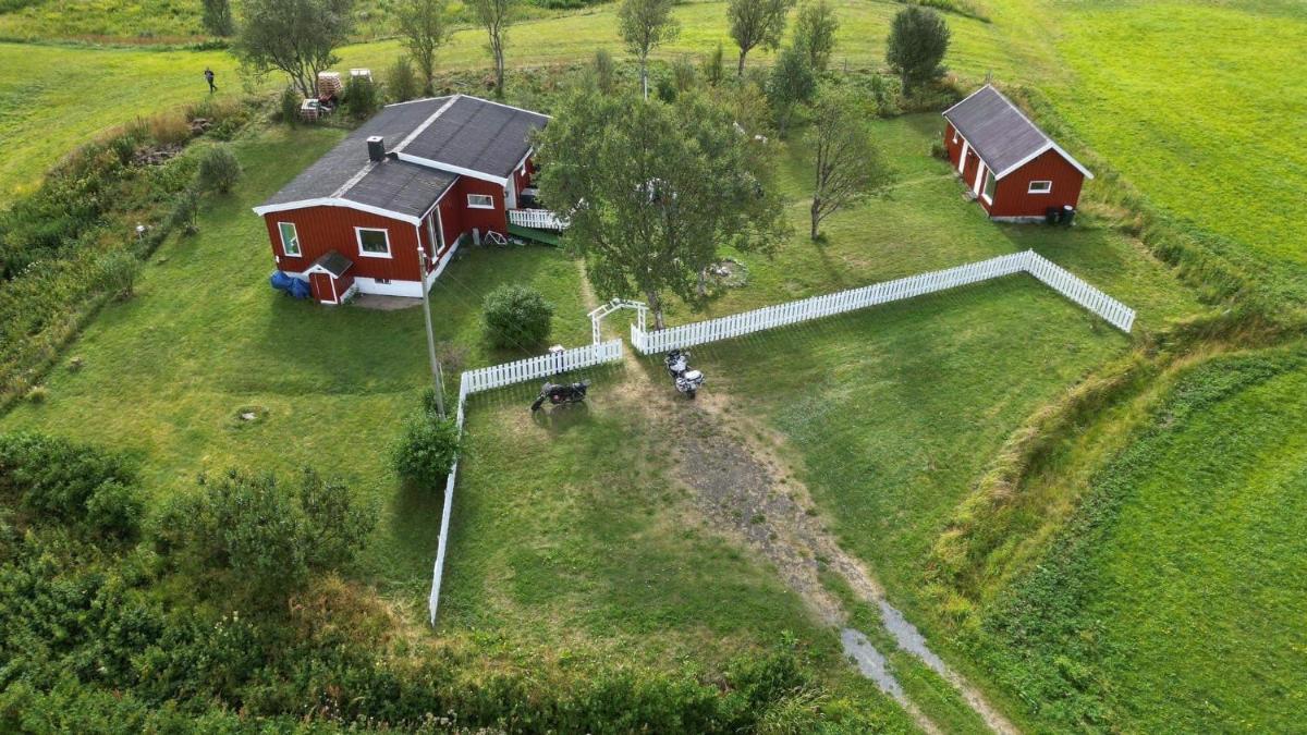Midnattsolveien 3158,Sommarhusstrand Laukvik Lofoten Norway - Housity