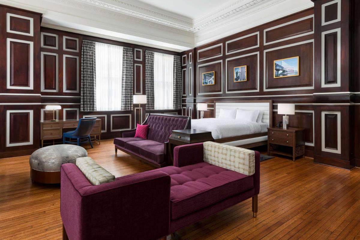 Hampton Inn & Suites Baltimore Inner Harbor - Housity